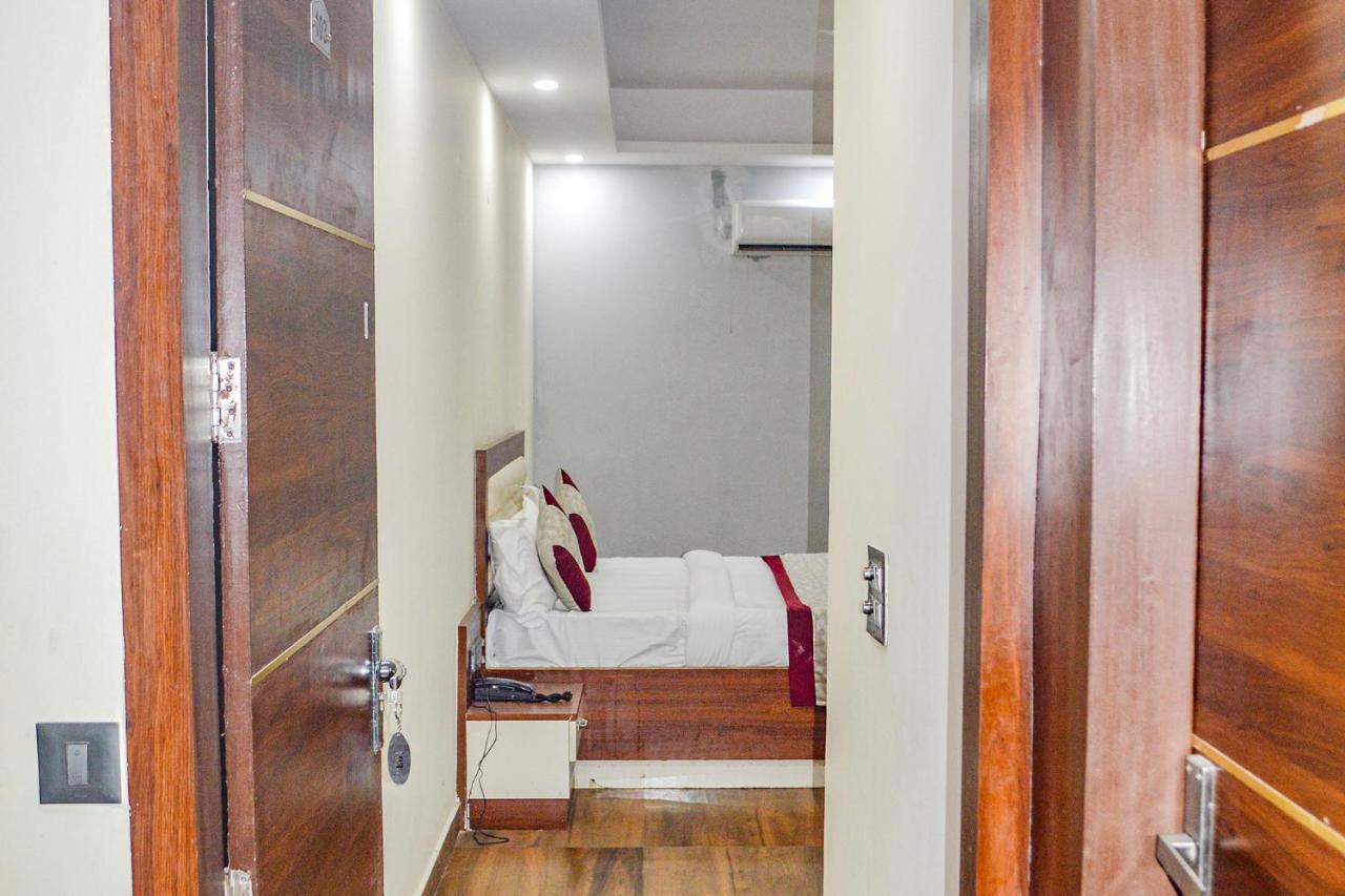 Fabhotel The Golf Inn Noida Extérieur photo