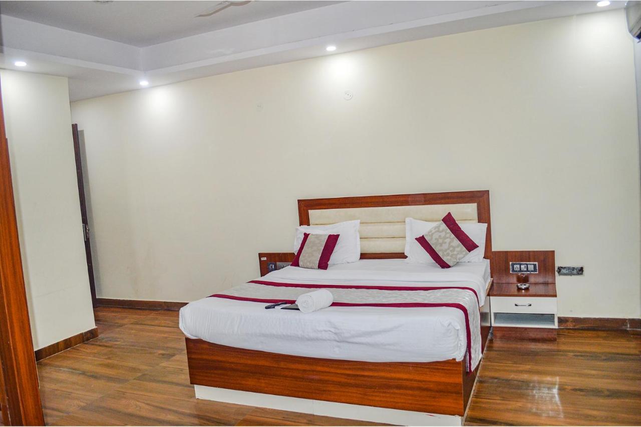 Fabhotel The Golf Inn Noida Extérieur photo