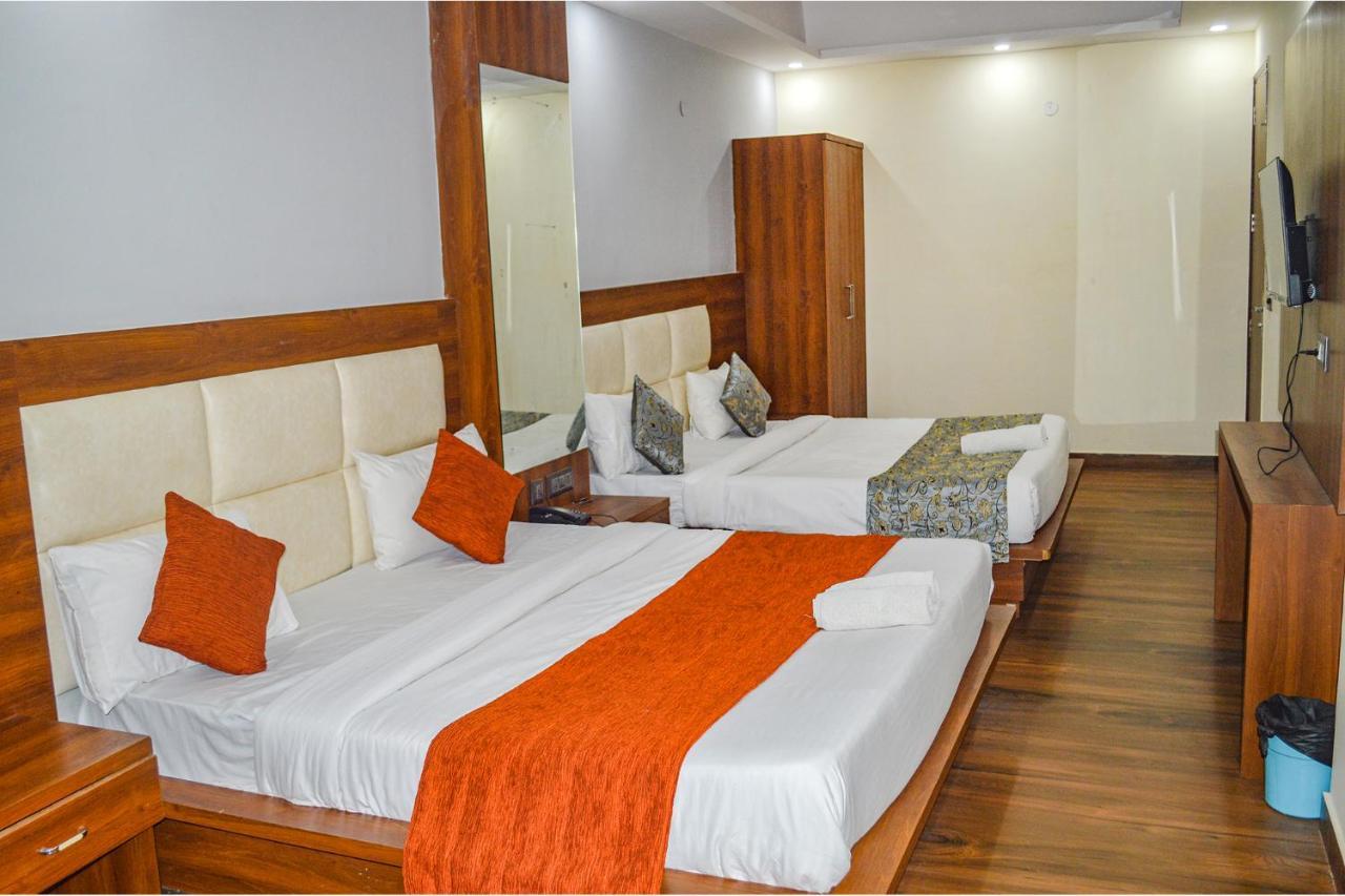 Fabhotel The Golf Inn Noida Extérieur photo