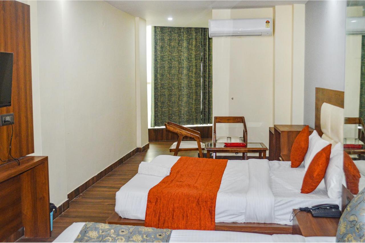 Fabhotel The Golf Inn Noida Extérieur photo