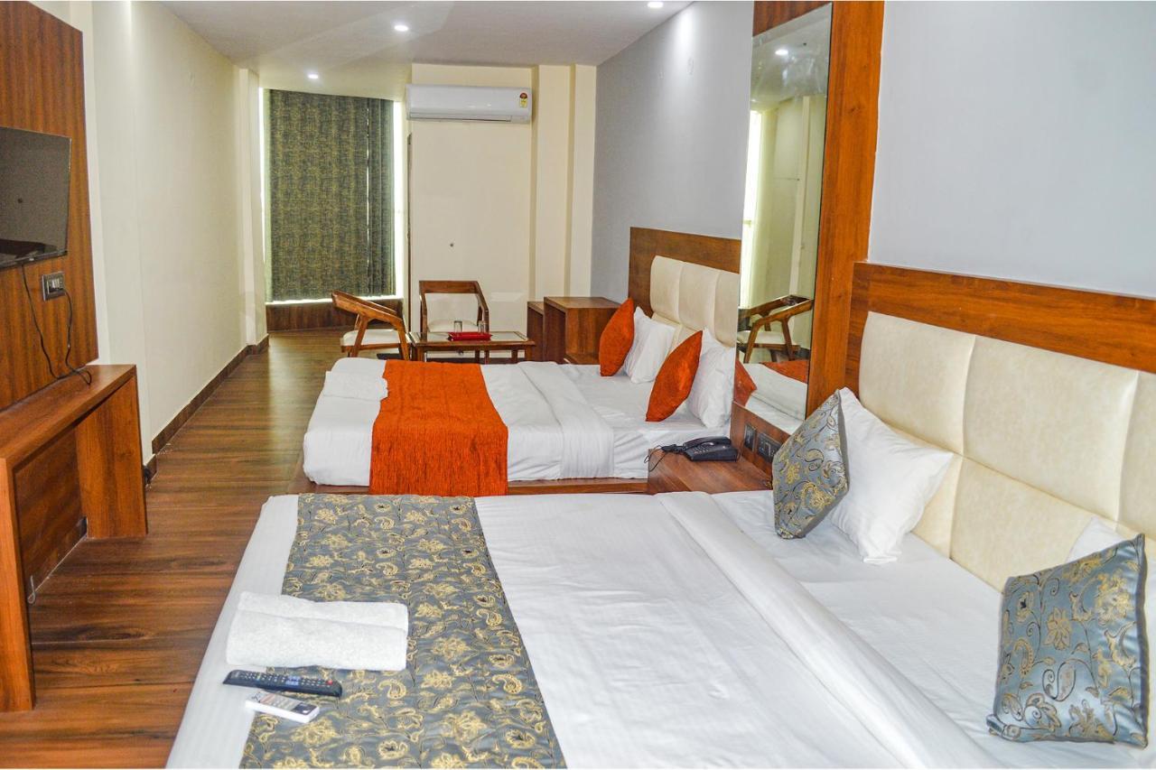 Fabhotel The Golf Inn Noida Extérieur photo