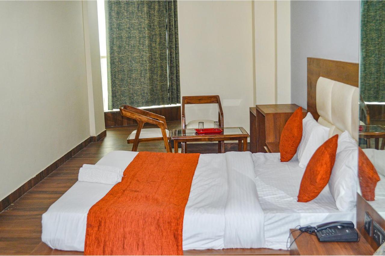 Fabhotel The Golf Inn Noida Extérieur photo